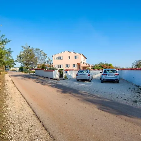 Holiday home Beautiful In With Wifi Marcana