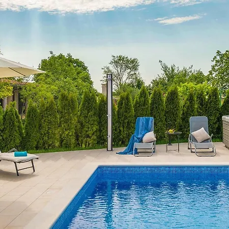 Beautiful In With Wifi Holiday home Marcana