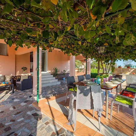Beautiful In With Wifi Holiday home Marcana